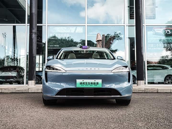 Фото 2 - Luxeed R7