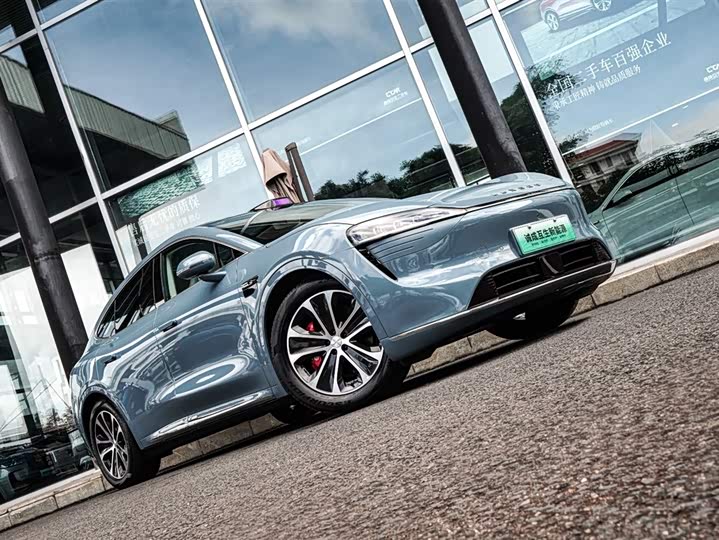 Фото 4 - Luxeed R7