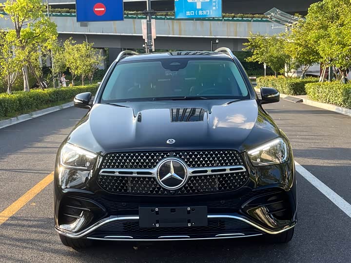 Фото 1 - Mercedes-Benz GLE-Class