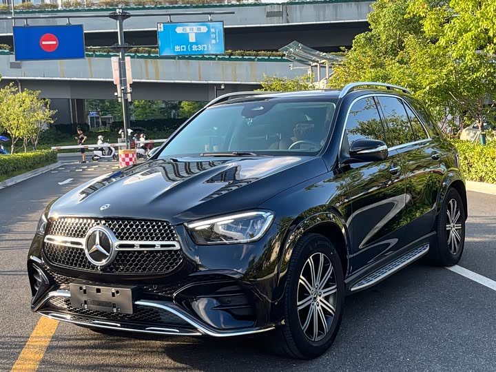 Фото 2 - Mercedes-Benz GLE-Class