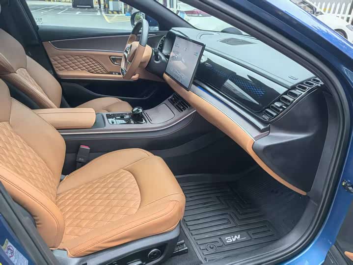 Фото 10 - BYD Han