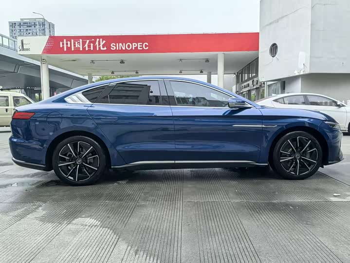 Фото 12 - BYD Han