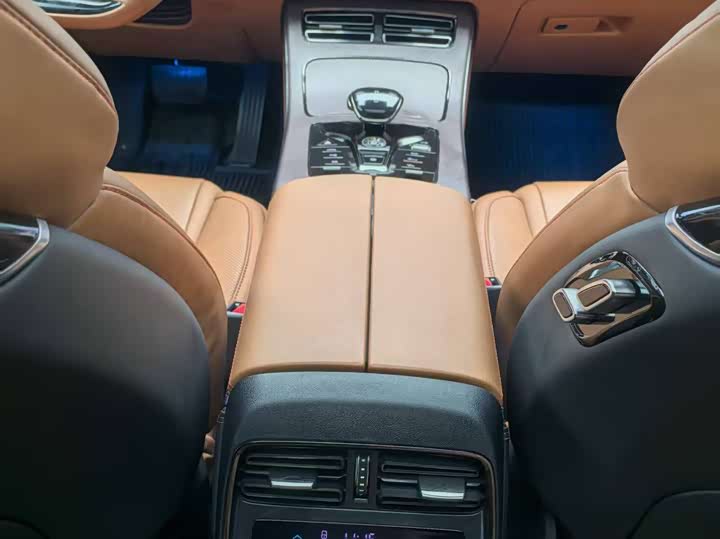 Фото 9 - BYD Han