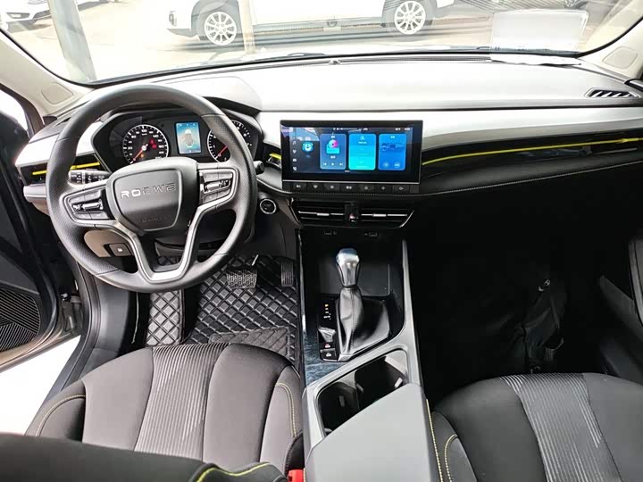 Фото 10 - Roewe i5