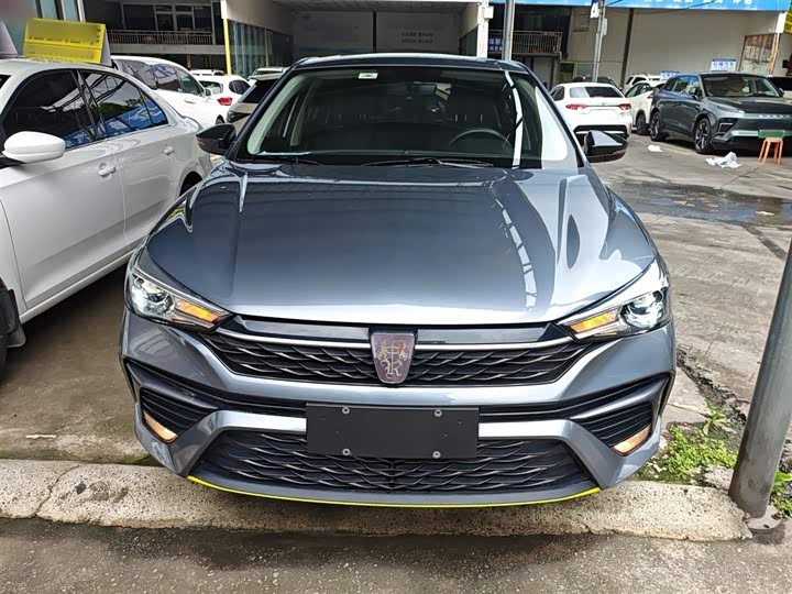 Фото 3 - Roewe i5