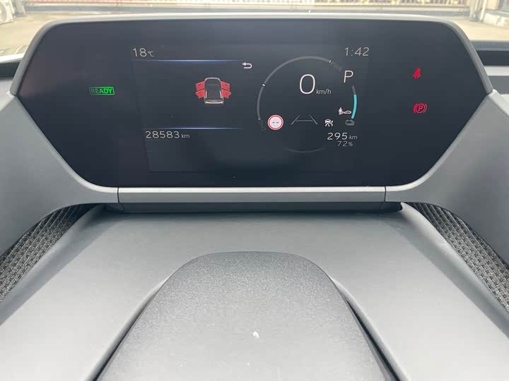 Фото 17 - Toyota bZ4X