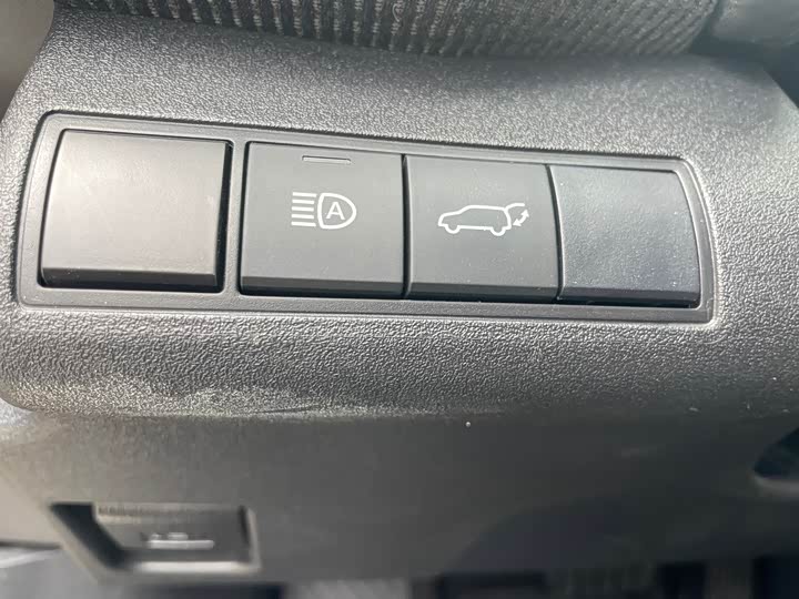 Фото 20 - Toyota bZ4X