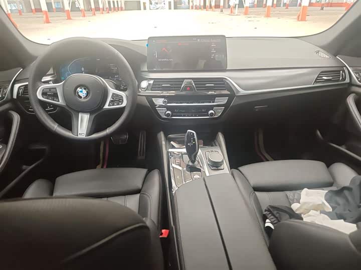 Фото 10 - BMW 5 Series