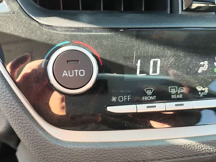 Фото 15 - Toyota Corolla Cross