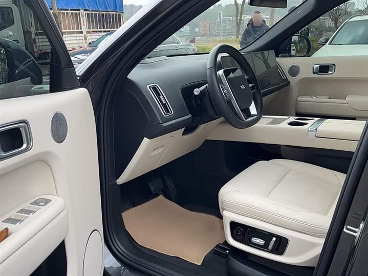 Фото 16 - LiXiang L9