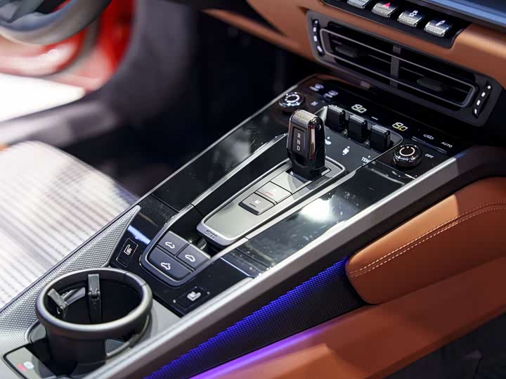 Фото 18 - Porsche 911