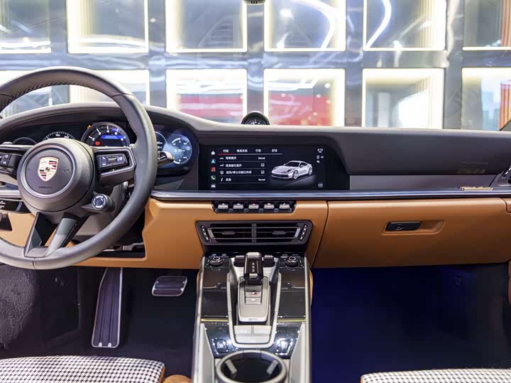 Фото 19 - Porsche 911