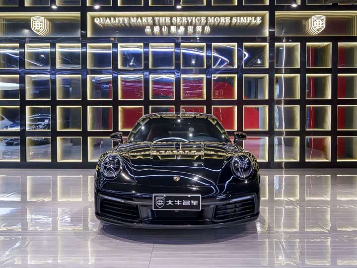 Фото 2 - Porsche 911