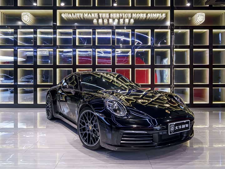 Фото 3 - Porsche 911