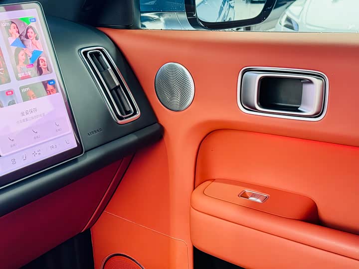 Фото 8 - LiXiang L8