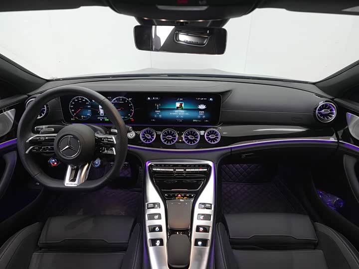 Фото 15 - Mercedes-Benz AMG GT