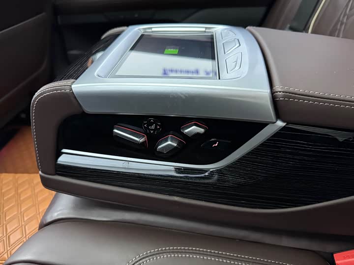 Фото 7 - BMW 7 Series