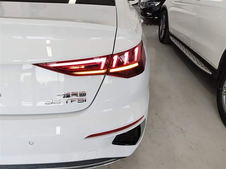 Фото 8 - Audi A3