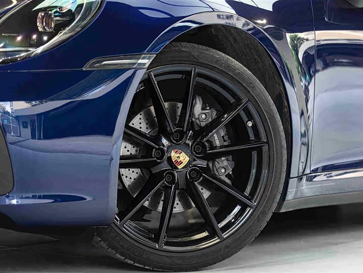 Фото 10 - Porsche 911