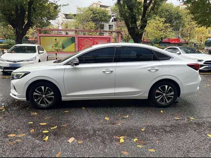 Фото 4 - Changan Eado Plus