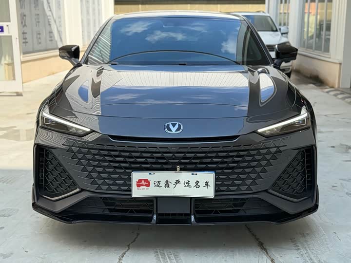 Фото 3 - Changan UNI-V