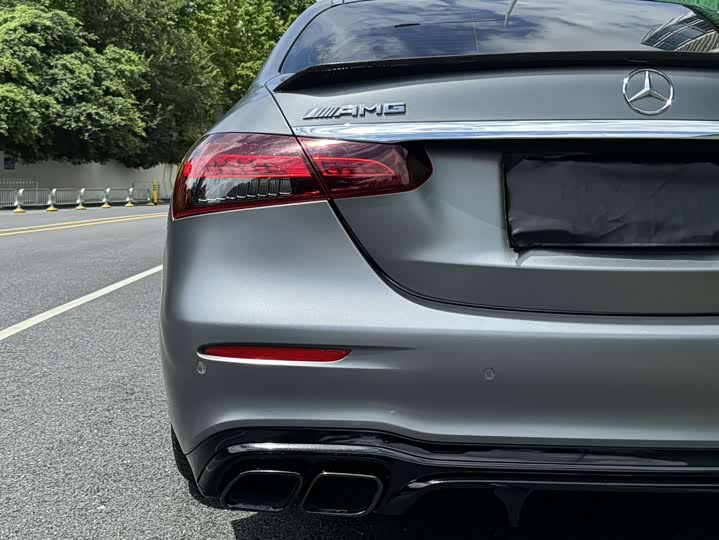 Фото 11 - Mercedes-Benz E-Class AMG