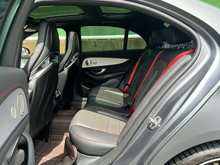 Фото 19 - Mercedes-Benz E-Class AMG