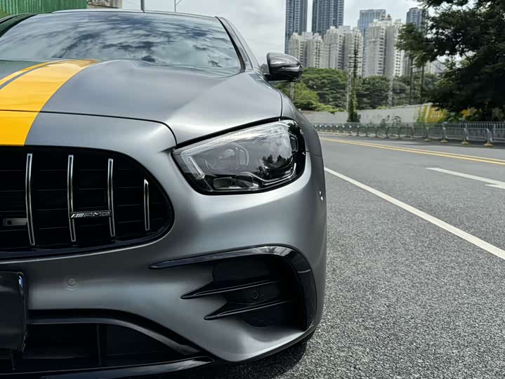 Фото 8 - Mercedes-Benz E-Class AMG