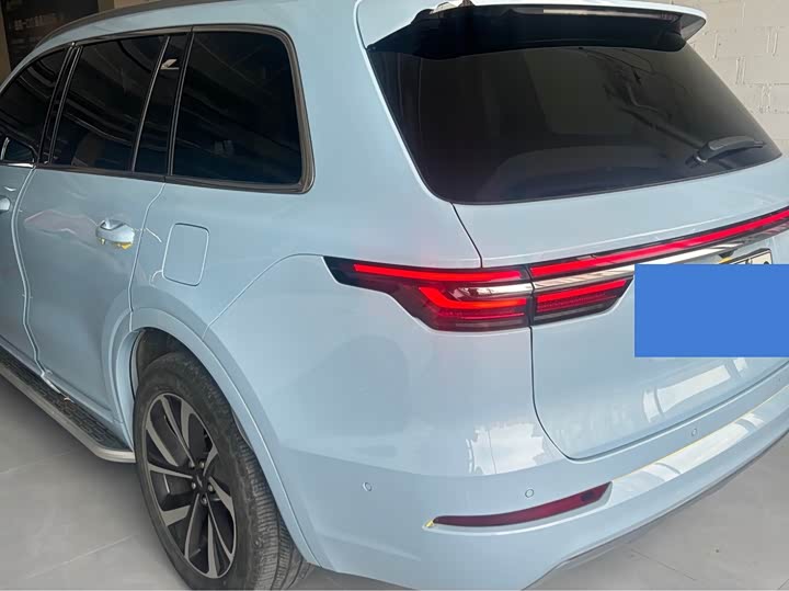 Фото 6 - LiXiang One