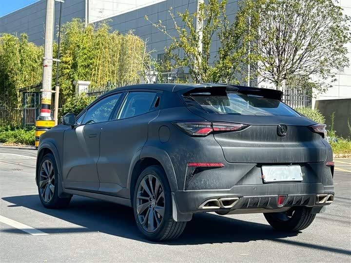 Фото 12 - Changan UNI-T