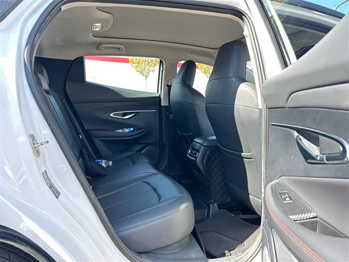 Фото 5 - Changan UNI-T