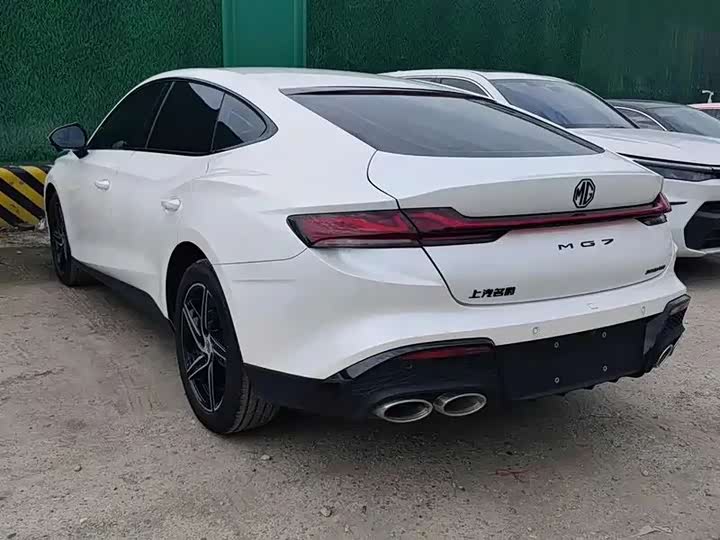 Фото 7 - MG Motor 7