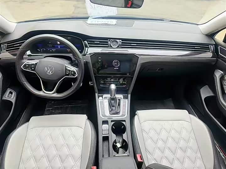 Фото 8 - Volkswagen Magotan