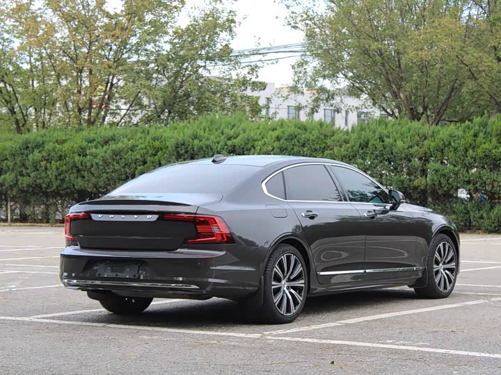 Фото 5 - Volvo S90