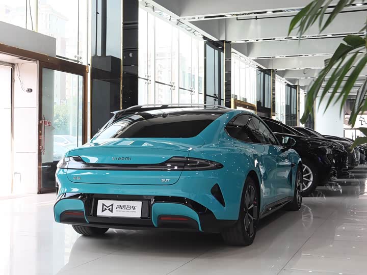 Фото 17 - Xiaomi SU7