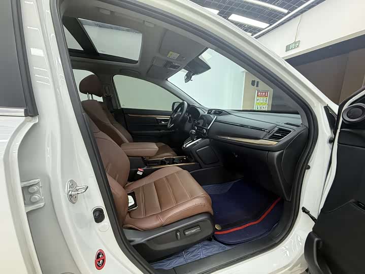 Фото 15 - Honda CR-V