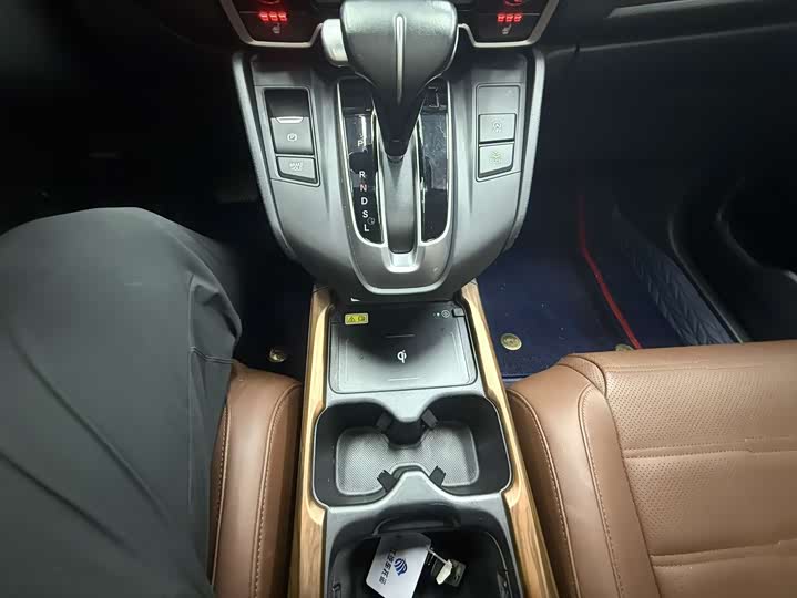 Фото 9 - Honda CR-V