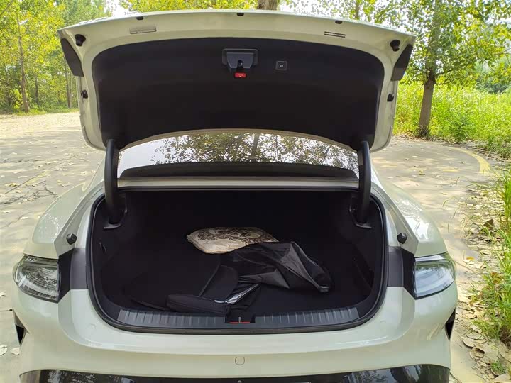 Фото 9 - Xiaomi SU7