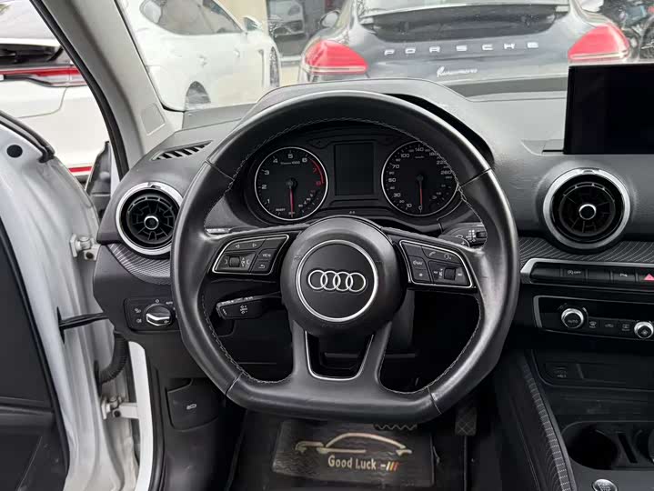 Фото 9 - Audi Q2L