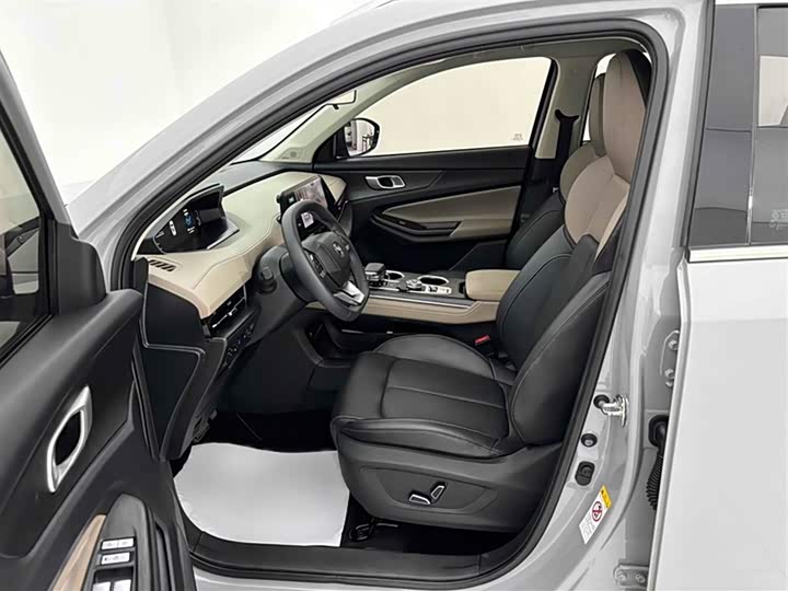 Фото 15 - Changan CS55 Plus