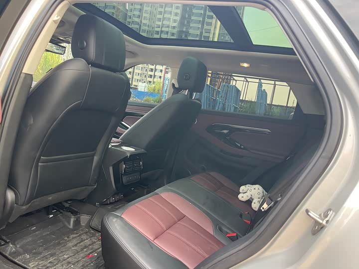 Фото 7 - Land Rover Range Rover Evoque L