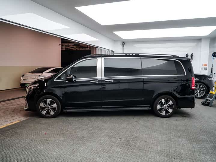 Фото 4 - Mercedes-Benz V-Class