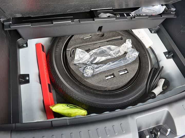 Фото 16 - GAC Aion Y