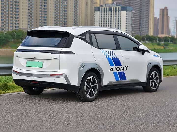 Фото 2 - GAC Aion Y