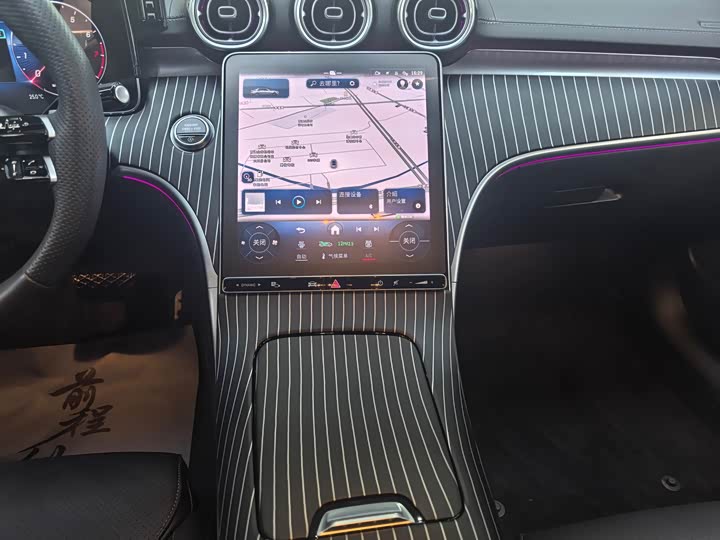 Фото 13 - Mercedes-Benz C-Class