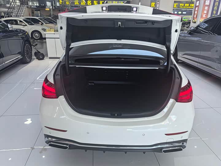 Фото 17 - Mercedes-Benz C-Class