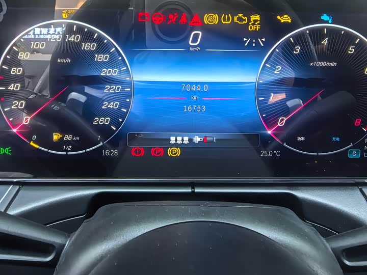 Фото 8 - Mercedes-Benz C-Class