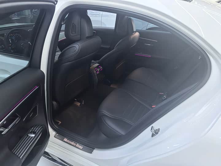 Фото 9 - Mercedes-Benz C-Class