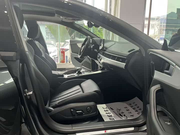 Фото 12 - Audi A5