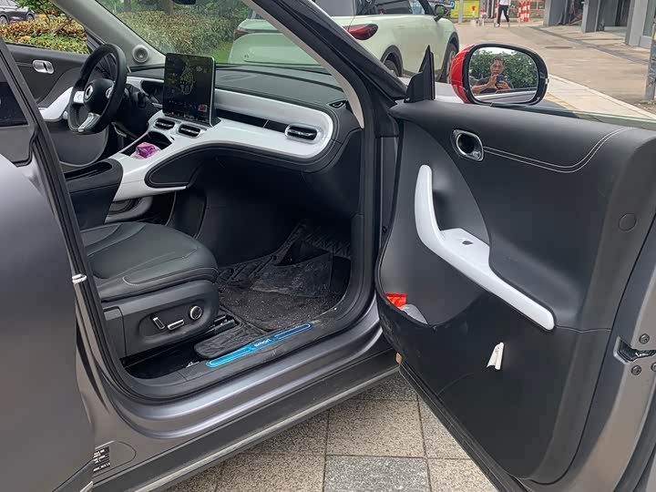 Фото 7 - Smart #1